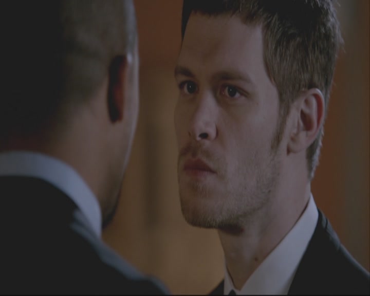 VampireDiariesWorld-dot-org_TheOriginals1x20ACloserWalkWithThee-deletedscene0177.jpg