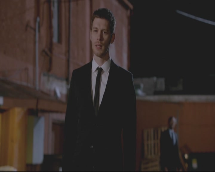 VampireDiariesWorld-dot-org_TheOriginals1x20ACloserWalkWithThee-deletedscene0187.jpg