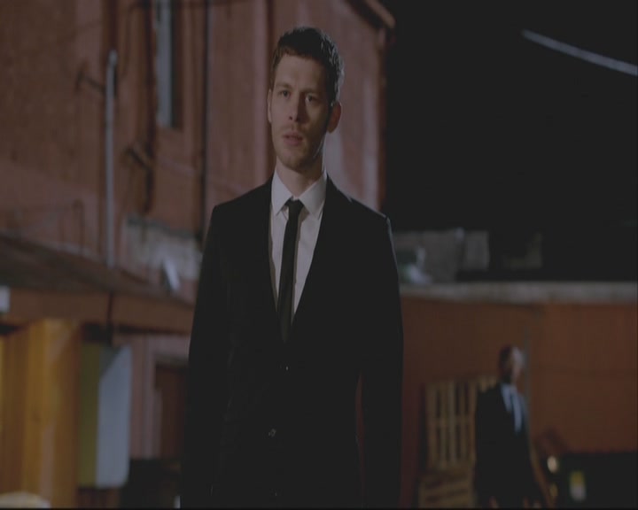 VampireDiariesWorld-dot-org_TheOriginals1x20ACloserWalkWithThee-deletedscene0188.jpg