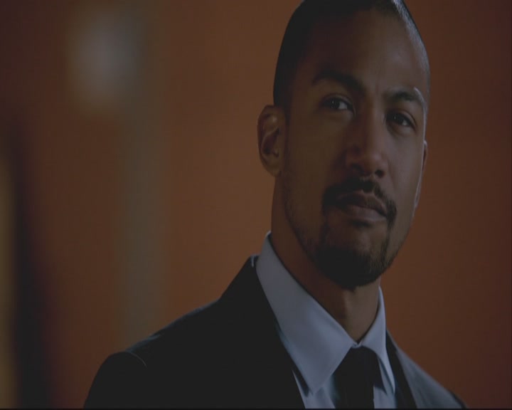 VampireDiariesWorld-dot-org_TheOriginals1x20ACloserWalkWithThee-deletedscene0191.jpg