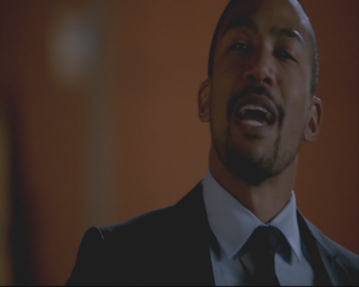 VampireDiariesWorld-dot-org_TheOriginals1x20ACloserWalkWithThee-deletedscene0193.jpg