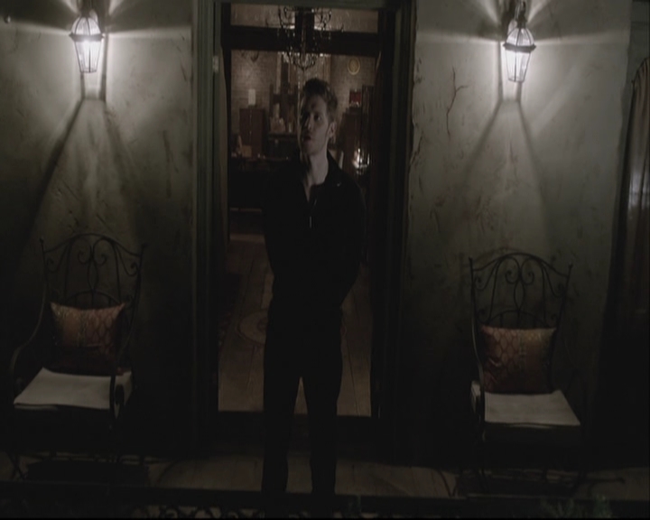 VampireDiariesWorld-dot-org_TheOriginals1x21TheBattleOfNewOrleans-deletedscene0029.jpg