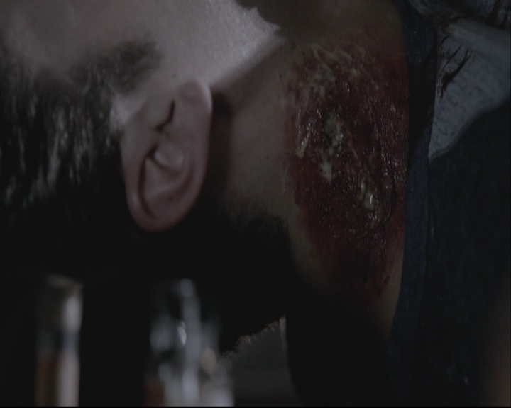 VampireDiariesWorld-dot-org_TheOriginals1x21TheBattleOfNewOrleans-deletedscene0112.jpg