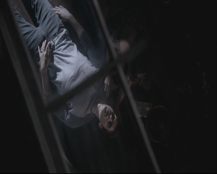 VampireDiariesWorld-dot-org_TheOriginals1x21TheBattleOfNewOrleans-deletedscene0147.jpg