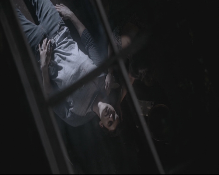 VampireDiariesWorld-dot-org_TheOriginals1x21TheBattleOfNewOrleans-deletedscene0148.jpg