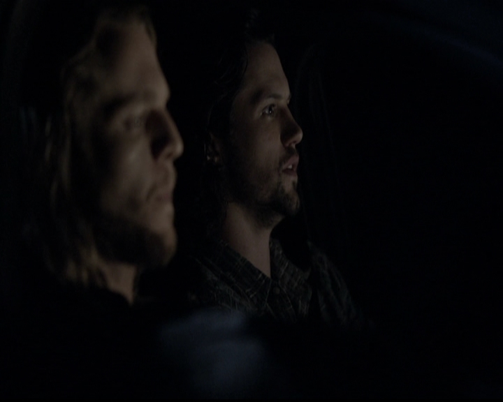 VampireDiariesWorld-dot-org_TheOriginals1x21TheBattleOfNewOrleans0077.jpg