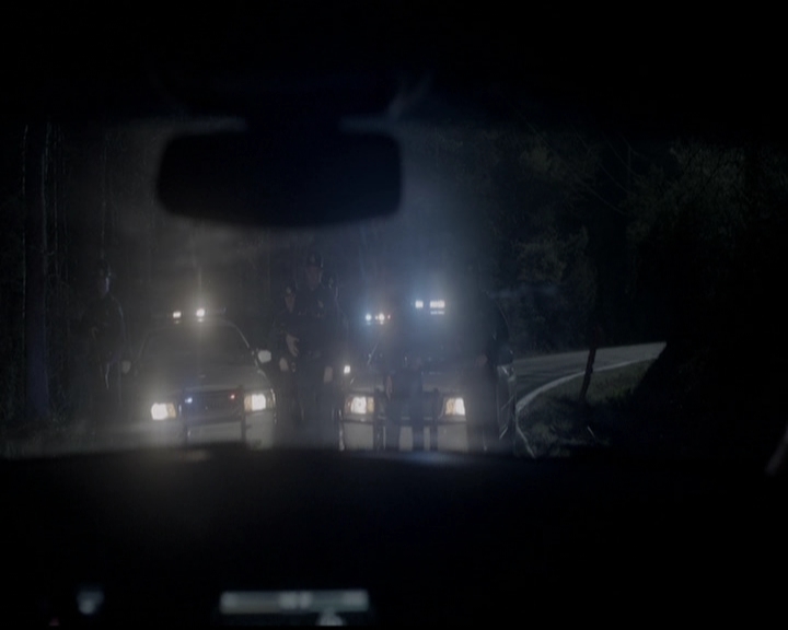VampireDiariesWorld-dot-org_TheOriginals1x21TheBattleOfNewOrleans0081.jpg