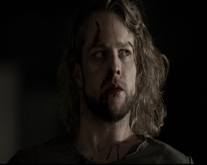 VampireDiariesWorld-dot-org_TheOriginals1x21TheBattleOfNewOrleans0455.jpg