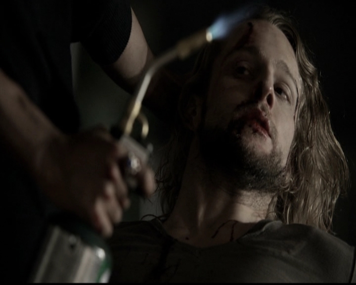 VampireDiariesWorld-dot-org_TheOriginals1x21TheBattleOfNewOrleans0461.jpg