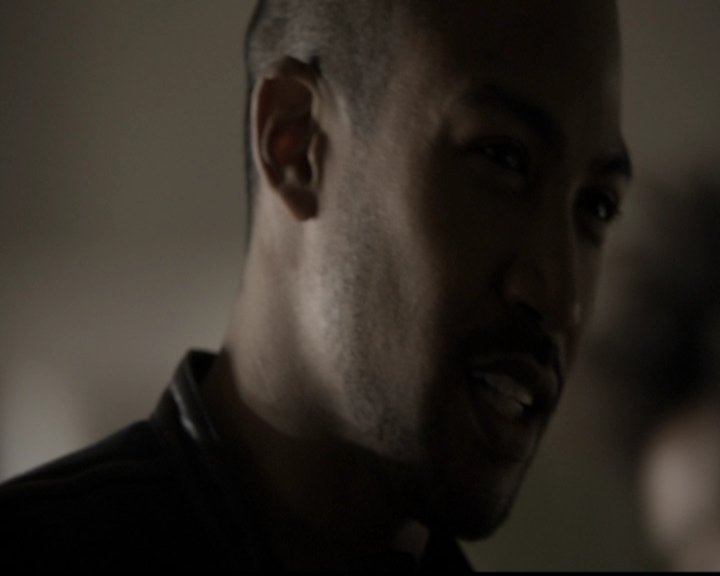 VampireDiariesWorld-dot-org_TheOriginals1x21TheBattleOfNewOrleans0488.jpg