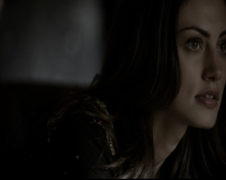VampireDiariesWorld-dot-org_TheOriginals1x21TheBattleOfNewOrleans0821.jpg