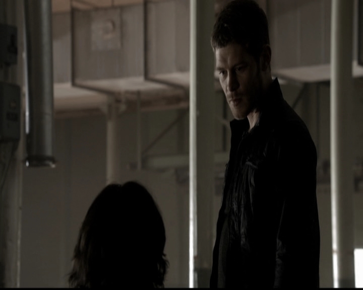 VampireDiariesWorld-dot-org_TheOriginals1x21TheBattleOfNewOrleans0879.jpg