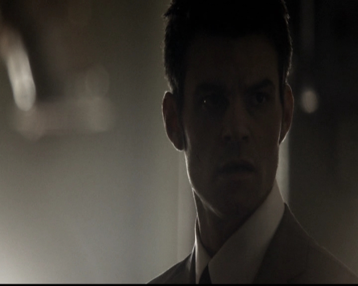 VampireDiariesWorld-dot-org_TheOriginals1x21TheBattleOfNewOrleans0943.jpg