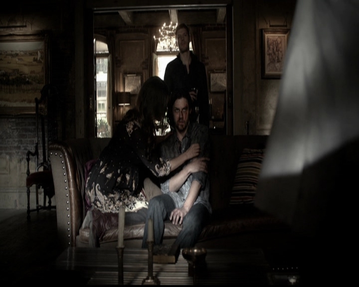 VampireDiariesWorld-dot-org_TheOriginals1x21TheBattleOfNewOrleans0975.jpg