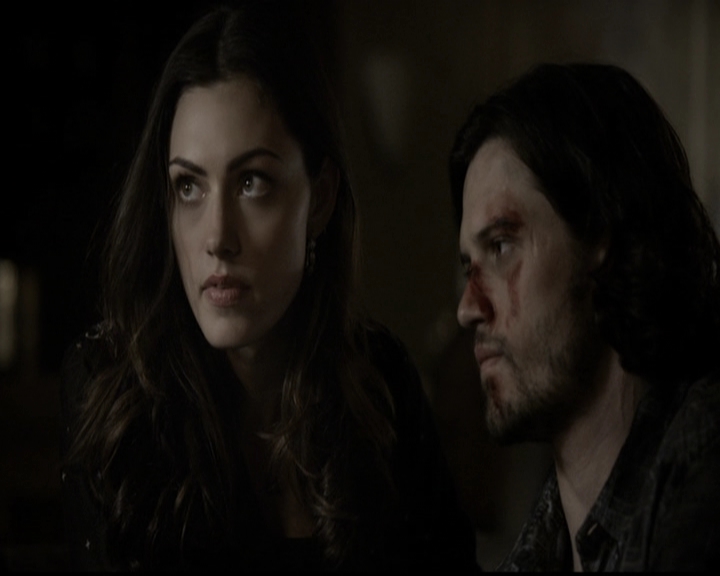 VampireDiariesWorld-dot-org_TheOriginals1x21TheBattleOfNewOrleans0986.jpg