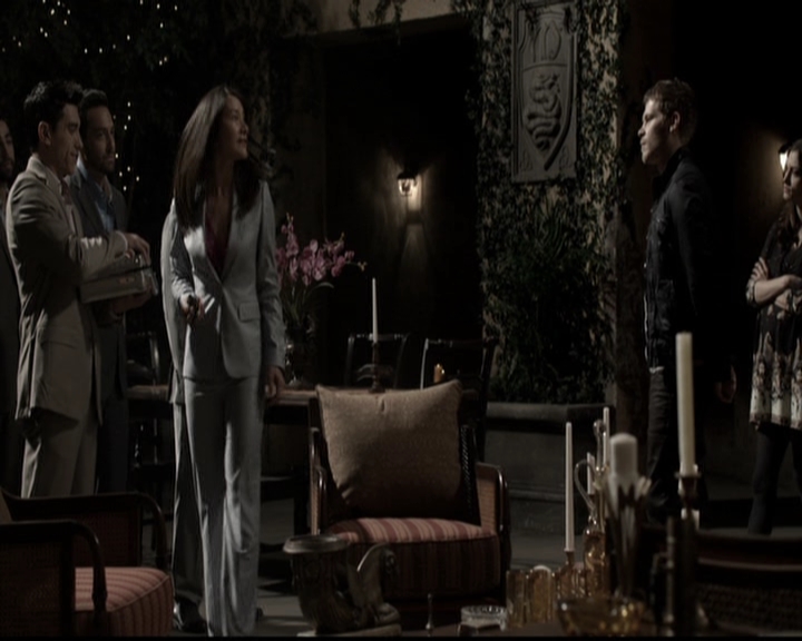 VampireDiariesWorld-dot-org_TheOriginals1x21TheBattleOfNewOrleans1026.jpg