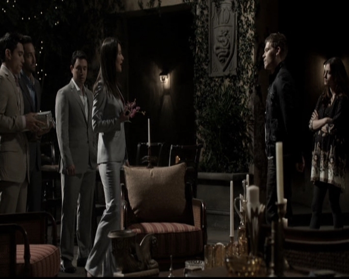 VampireDiariesWorld-dot-org_TheOriginals1x21TheBattleOfNewOrleans1027.jpg
