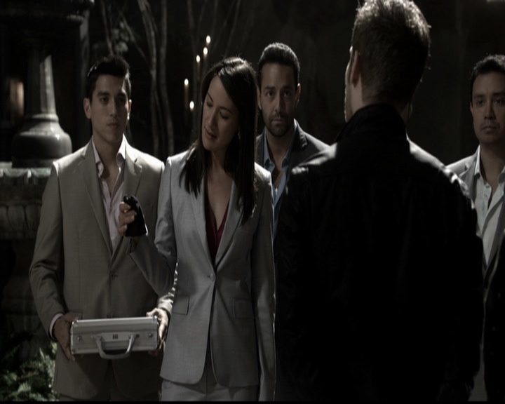 VampireDiariesWorld-dot-org_TheOriginals1x21TheBattleOfNewOrleans1030.jpg
