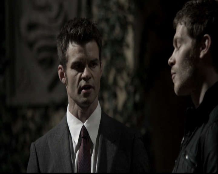 VampireDiariesWorld-dot-org_TheOriginals1x21TheBattleOfNewOrleans1043.jpg