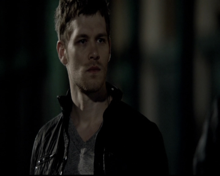 VampireDiariesWorld-dot-org_TheOriginals1x21TheBattleOfNewOrleans1517.jpg
