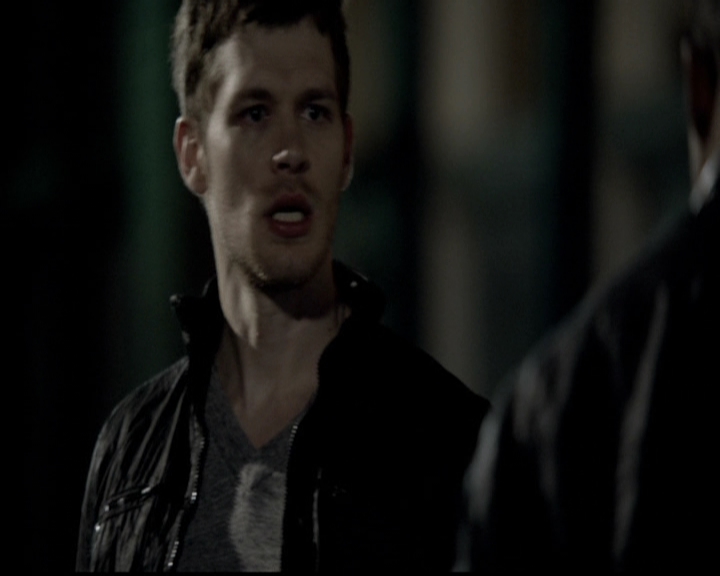 VampireDiariesWorld-dot-org_TheOriginals1x21TheBattleOfNewOrleans1518.jpg