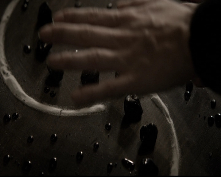 VampireDiariesWorld-dot-org_TheOriginals1x21TheBattleOfNewOrleans1591.jpg