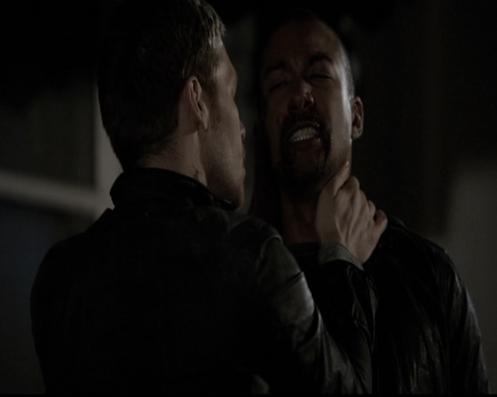 VampireDiariesWorld-dot-org_TheOriginals1x21TheBattleOfNewOrleans1718.jpg