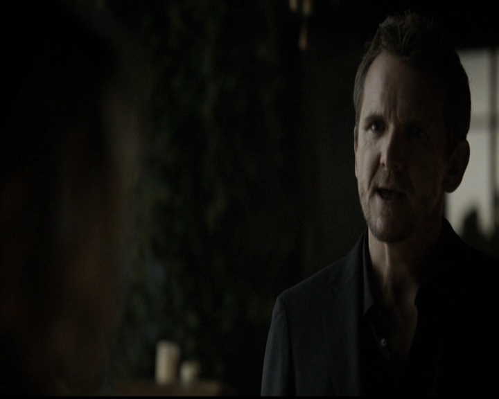 VampireDiariesWorld-dot-org_TheOriginals1x21TheBattleOfNewOrleans1999.jpg