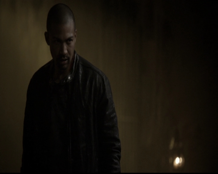 VampireDiariesWorld-dot-org_TheOriginals1x21TheBattleOfNewOrleans2227.jpg
