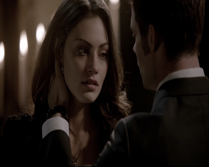 VampireDiariesWorld-dot-org_TheOriginals1x22FromACradleToAGrave-deletedscene0520.jpg