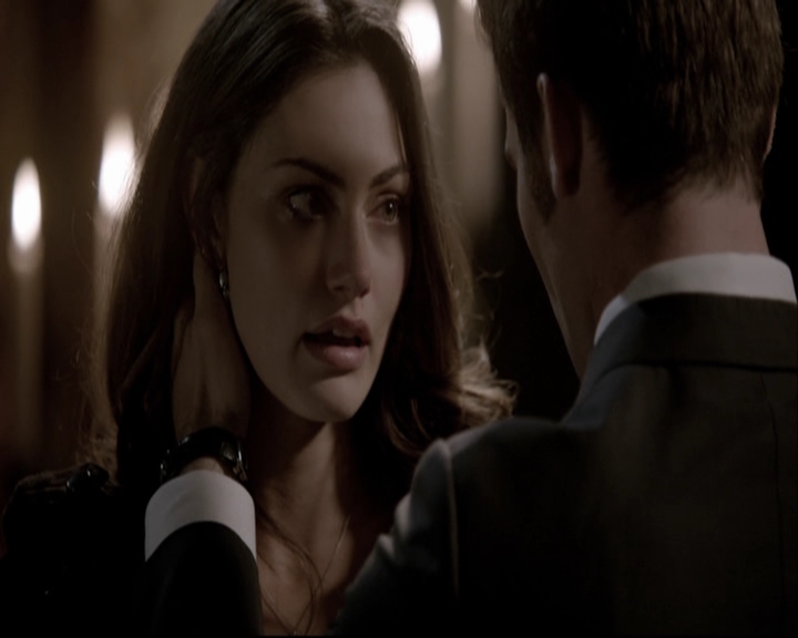 VampireDiariesWorld-dot-org_TheOriginals1x22FromACradleToAGrave-deletedscene0526.jpg