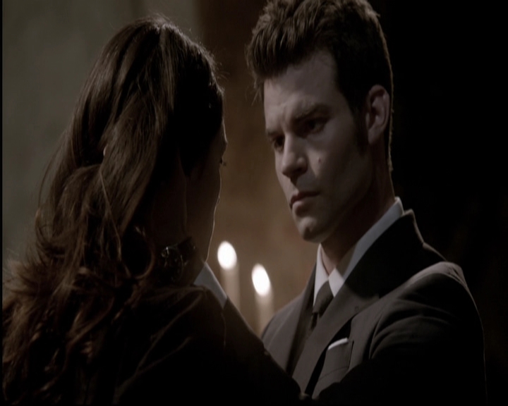 VampireDiariesWorld-dot-org_TheOriginals1x22FromACradleToAGrave-deletedscene0527.jpg