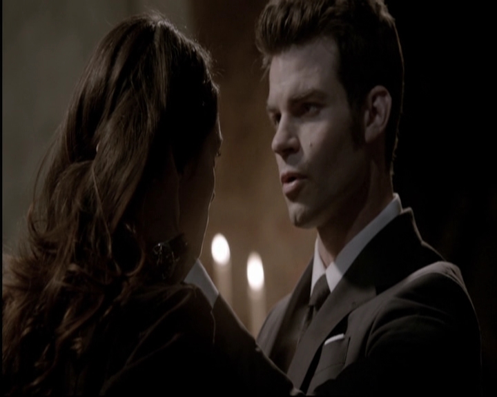 VampireDiariesWorld-dot-org_TheOriginals1x22FromACradleToAGrave-deletedscene0528.jpg