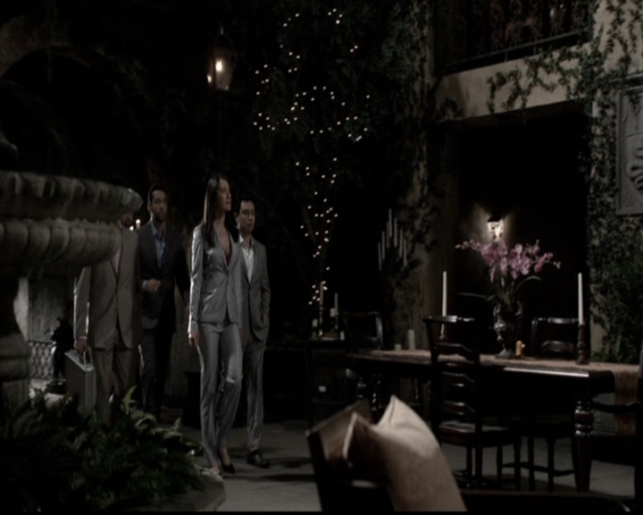 VampireDiariesWorld-dot-org_TheOriginals1x22FromACradleToAGrave0998.jpg VampireDiariesWorld-dot-org_TheOriginals1x22FromACradleToAGrave0998.jpg