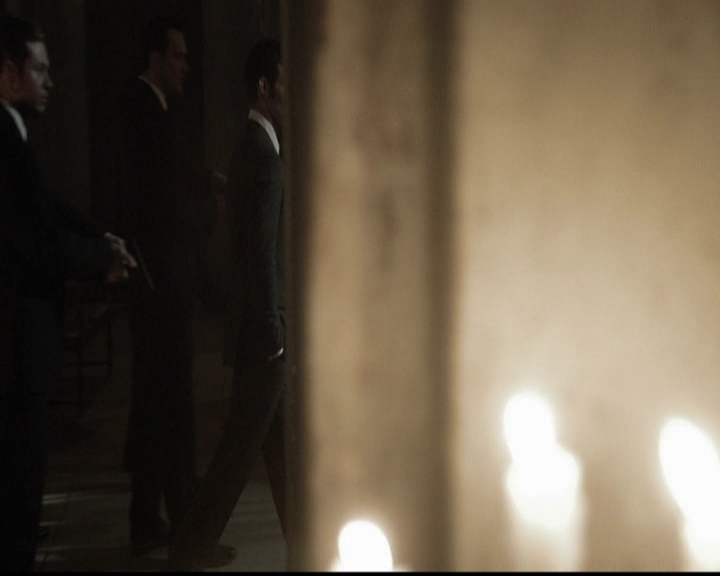 VampireDiariesWorld-dot-org_TheOriginals1x22FromACradleToAGrave1415.jpg