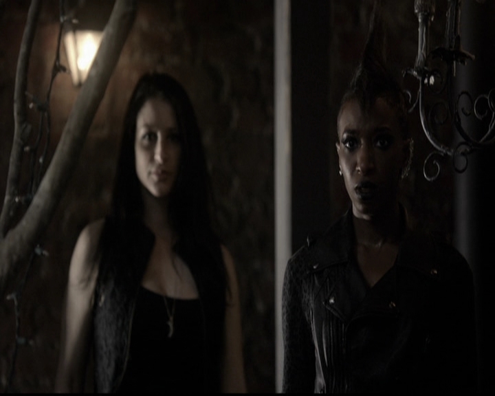 VampireDiariesWorld-dot-org_TheOriginals1x22FromACradleToAGrave1801.jpg VampireDiariesWorld-dot-org_TheOriginals1x22FromACradleToAGrave1801.jpg