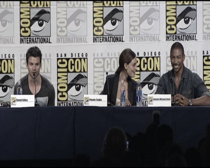 VampireDiariesWorld-dot-org_TheOriginalsS1-2013ComicConPanel0337.jpg