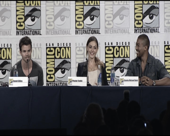 VampireDiariesWorld-dot-org_TheOriginalsS1-2013ComicConPanel0340.jpg