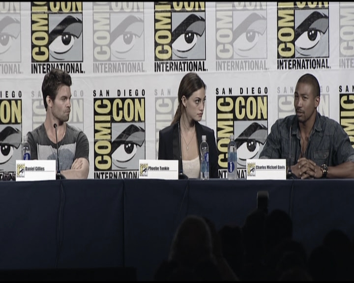 VampireDiariesWorld-dot-org_TheOriginalsS1-2013ComicConPanel0385.jpg