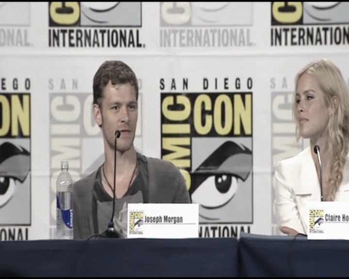 VampireDiariesWorld-dot-org_TheOriginalsS1-2013ComicConPanel0434.jpg