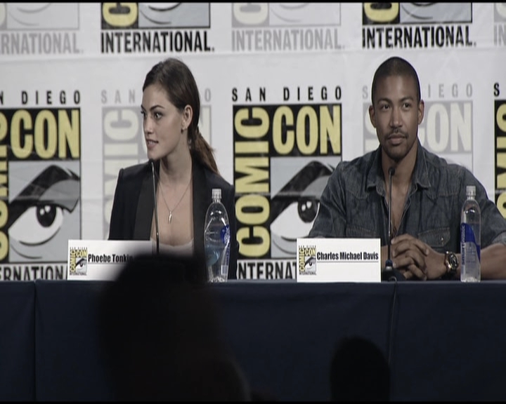 VampireDiariesWorld-dot-org_TheOriginalsS1-2013ComicConPanel0608.jpg