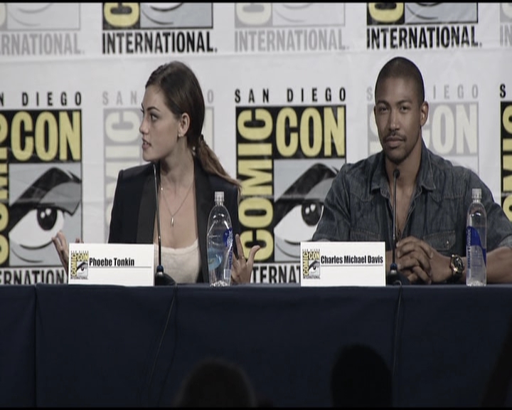VampireDiariesWorld-dot-org_TheOriginalsS1-2013ComicConPanel0617.jpg