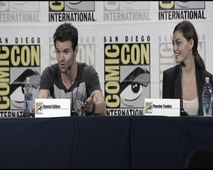 VampireDiariesWorld-dot-org_TheOriginalsS1-2013ComicConPanel0730.jpg