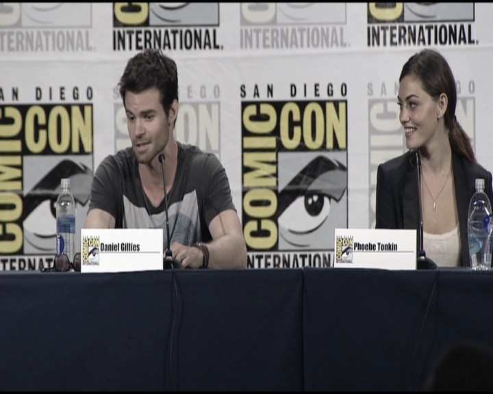 VampireDiariesWorld-dot-org_TheOriginalsS1-2013ComicConPanel0732.jpg