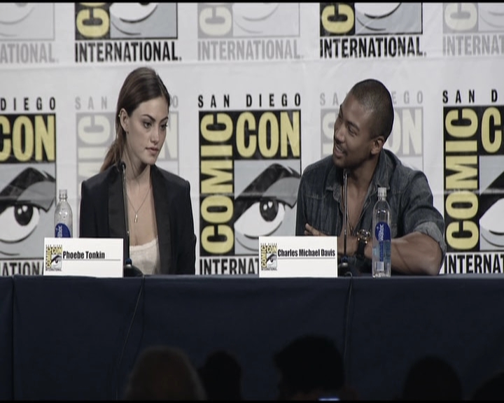 VampireDiariesWorld-dot-org_TheOriginalsS1-2013ComicConPanel1124.jpg