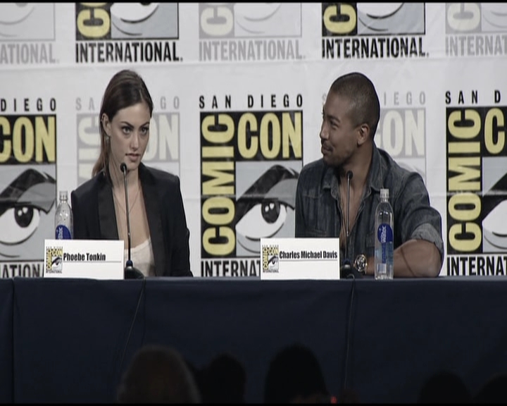 VampireDiariesWorld-dot-org_TheOriginalsS1-2013ComicConPanel1128.jpg