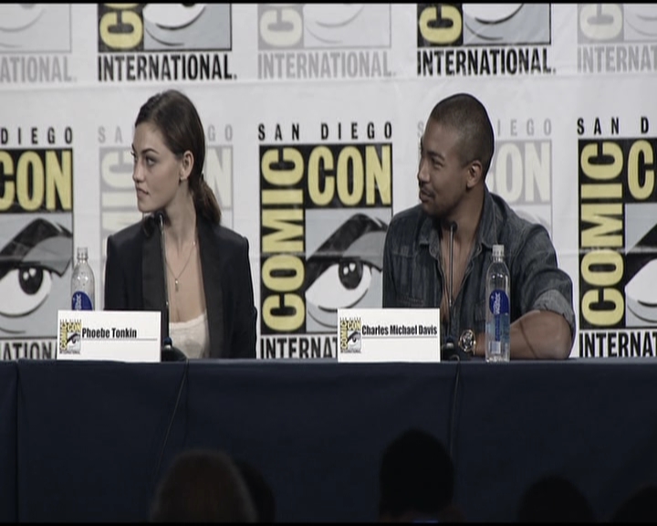 VampireDiariesWorld-dot-org_TheOriginalsS1-2013ComicConPanel1129.jpg