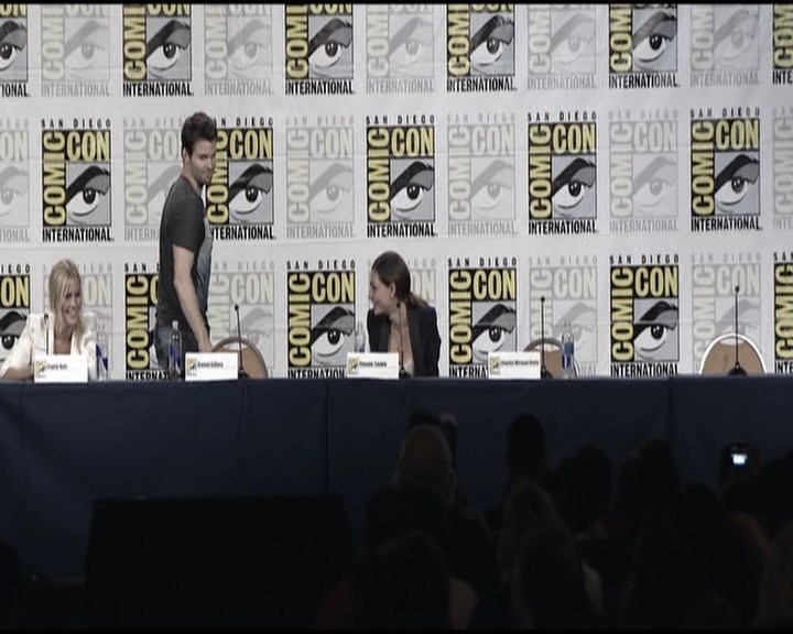 VampireDiariesWorld-dot-org_TheOriginalsS1-2013ComicConPanel1427.jpg