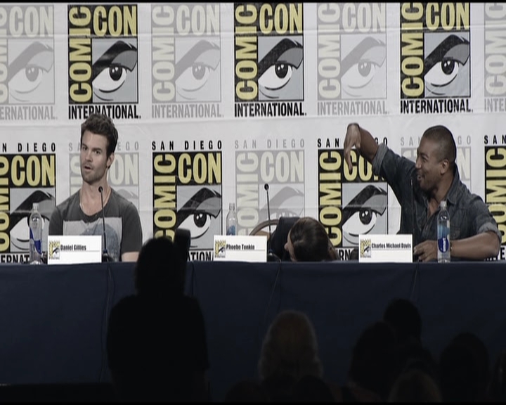 VampireDiariesWorld-dot-org_TheOriginalsS1-2013ComicConPanel1533.jpg