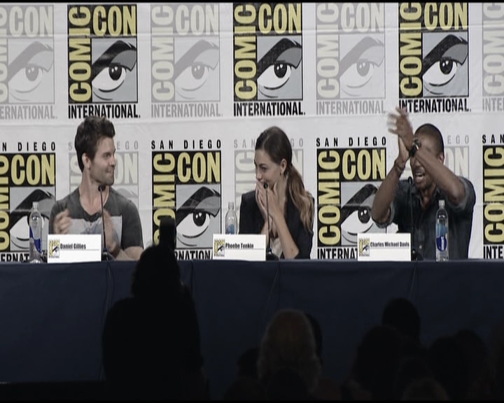 VampireDiariesWorld-dot-org_TheOriginalsS1-2013ComicConPanel1535.jpg
